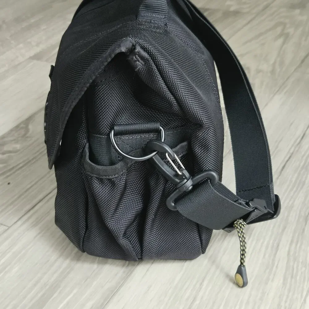 Timbuk2 Black Ballistic Messenger Bag Small Crossbody Commuter Travel 10×4×12in